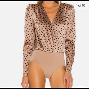 NWT L'AGENCE Brenda Puff Sleeve Bodysuit Beige and Chocolate Dotted Print